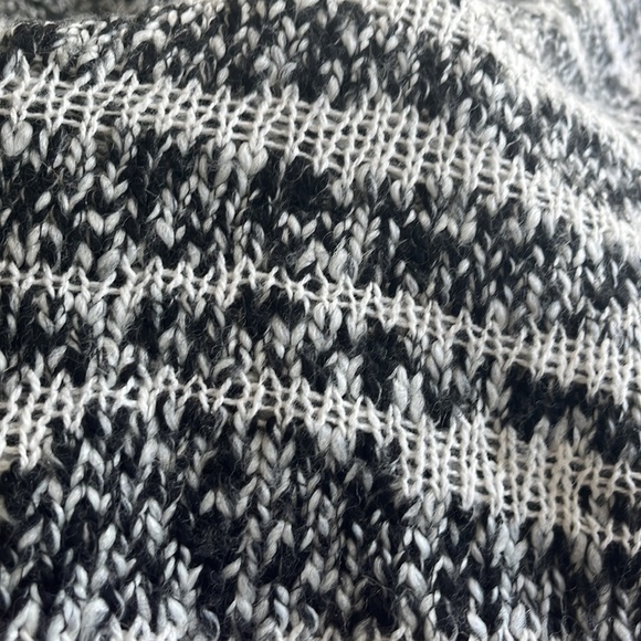 NWT Currents/ Elliott sweater - Picture 9 of 9
